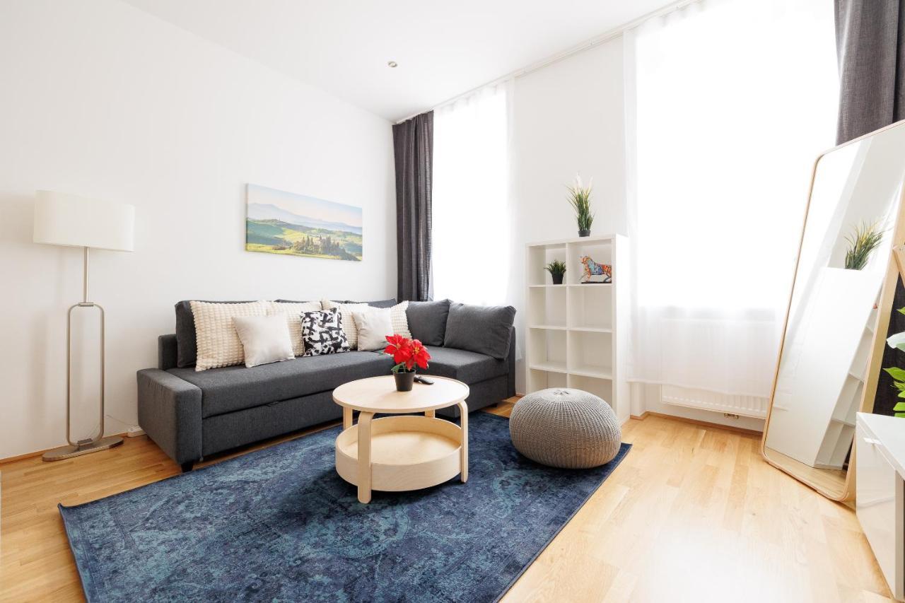 Charming Apartment Near Center Bécs Kültér fotó