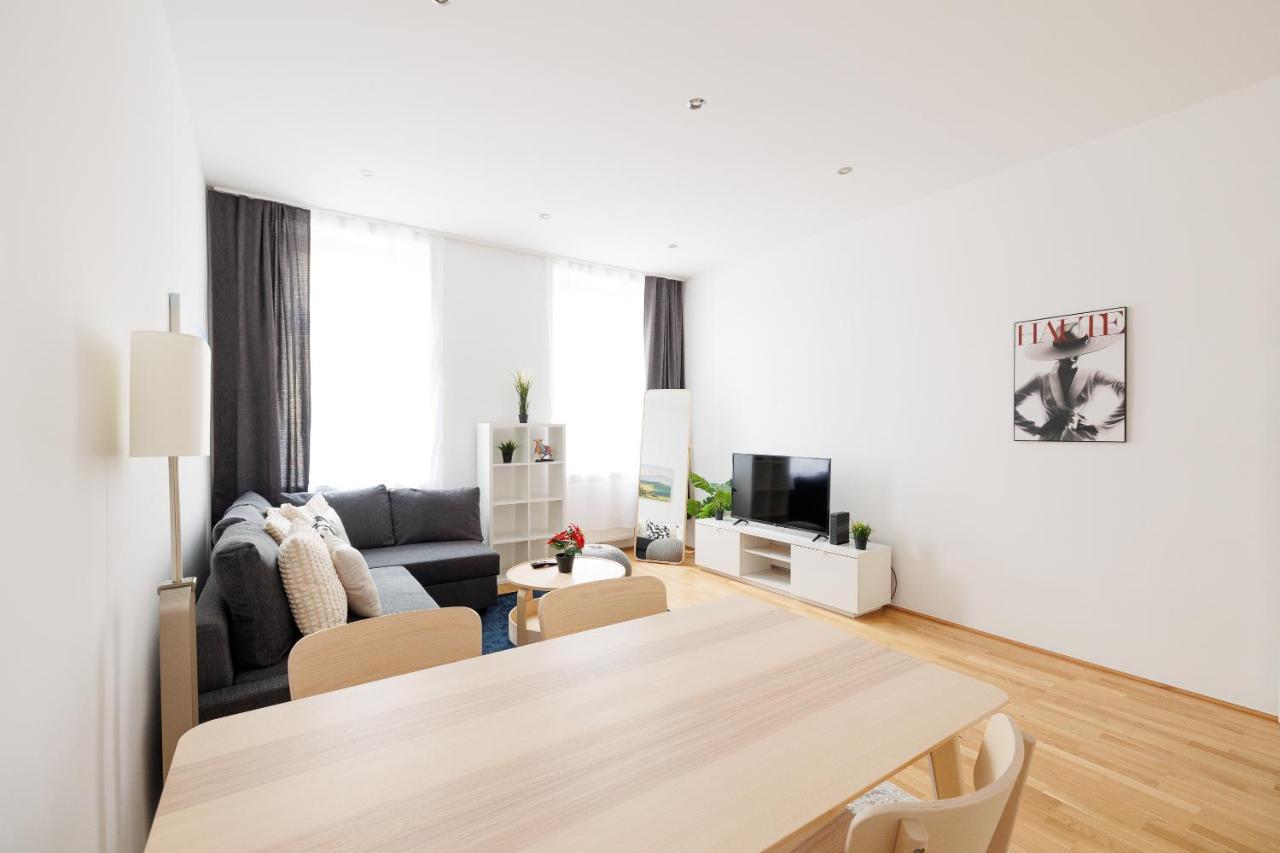 Charming Apartment Near Center Bécs Kültér fotó