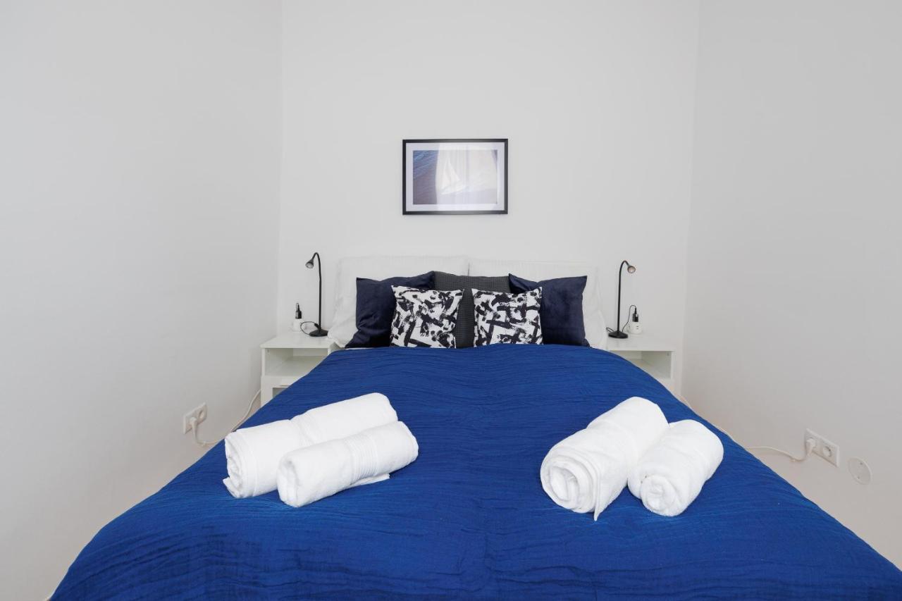 Charming Apartment Near Center Bécs Kültér fotó